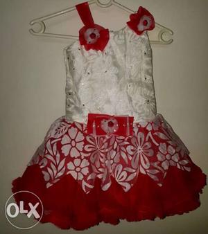 New unused White And Red Floral Sleeveless Dress