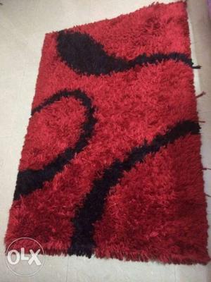 Stylish Red and black colour rug, 6*4 feet size