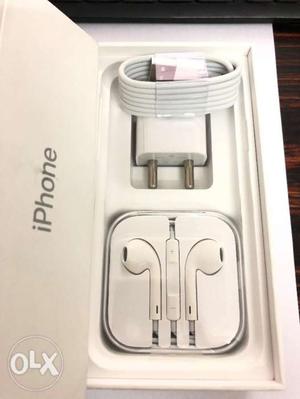 Apple iPhone 6s Plus Charger and Earphones New and Selaed at