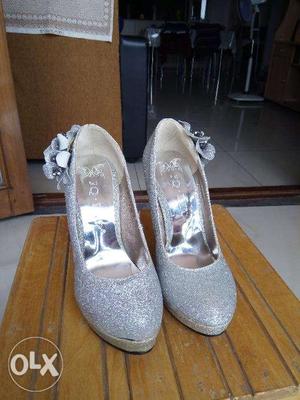 Beautiful silver Cinderella heels - Brand new