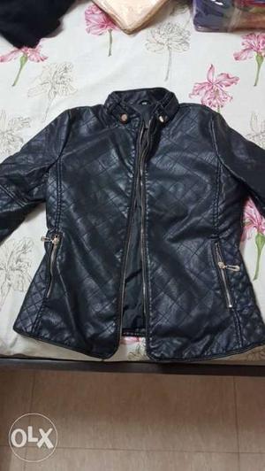High quality ladies leather jacket M size.. used