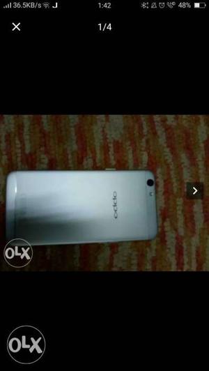 Oppo f1s good condition with only box charger n 2 back cases
