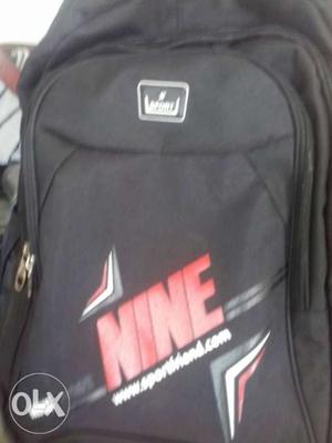 Sport bag good condition very less price i solid