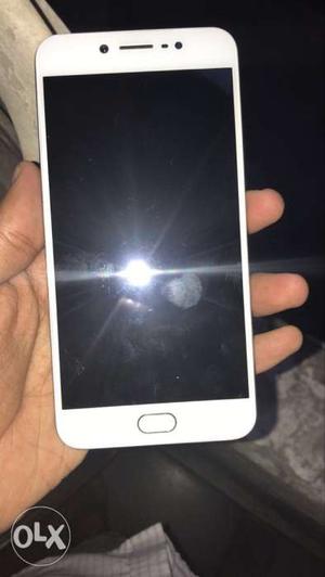 Vivo v5s 64 gb gold new 7 month old bill and all