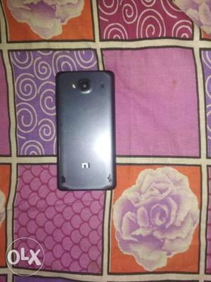 1 gb ram 8 gb rom good condition only original charger.. And