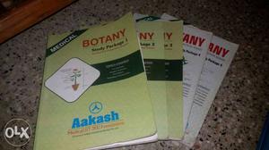 Aakash medical books in good condition contains