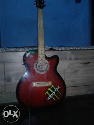 Acoustic guitar 6 month used good condition