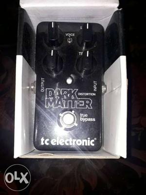 Black TC Electronic Dark Matter Guitar Effects pedal denmark