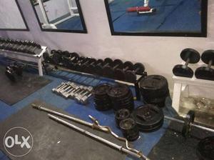Black-and-gray Barbell And Dumbbell Lot