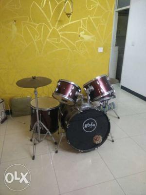 Gb&a 5 kit drum set with hi-hat and crash