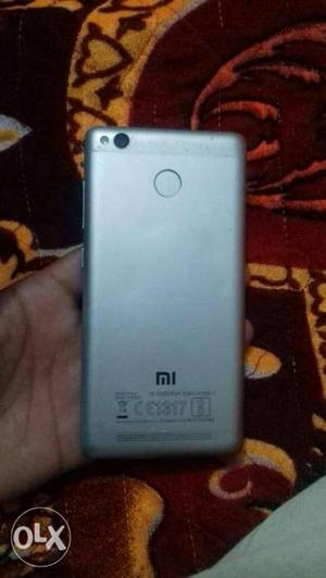 Mi 3s prime sell 3gb and 32gb 1 yr old..Little