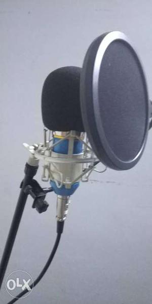 Mic and mixer with mic stand.. bm800, xenyx 302