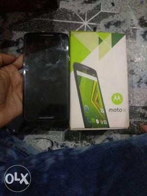 Moto X play 2GB RAM and 16GB ROM — phone is the
