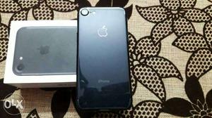 Original Apple 7 32 GB good condition with all