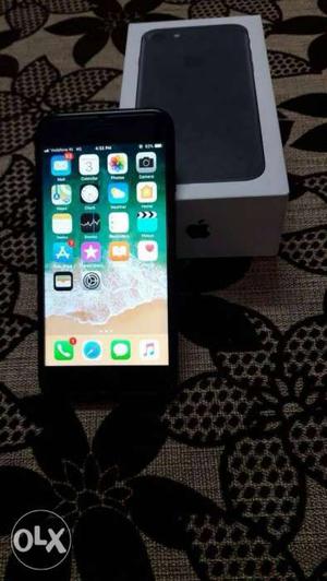 Original Apple 7 32GB good condition with all