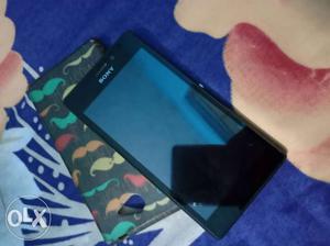 Sony Xperia m2. in good condition with all