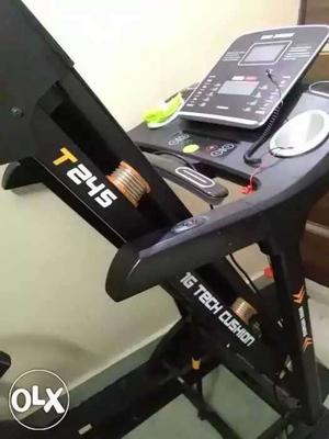 Treadmill Motorized Brand VIVA, 04 months old