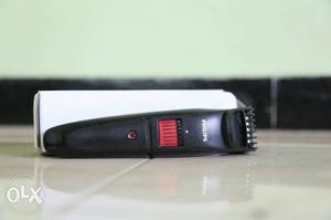 Black Philips Hair Trimmer With Box worth  used for 6