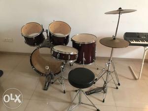 Drum kit mapex tornedo, brand new condition