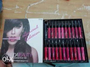 Huda beauty Liquid matte lipsticks +limited
