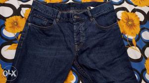 Prada jeans size 31 want to sell it urgently