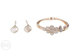 White Pearl bracelet with earrings combo