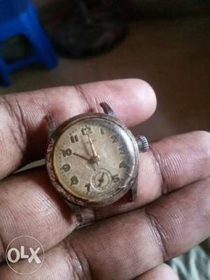 Antique swiss made winding watch. 15 jewels.
