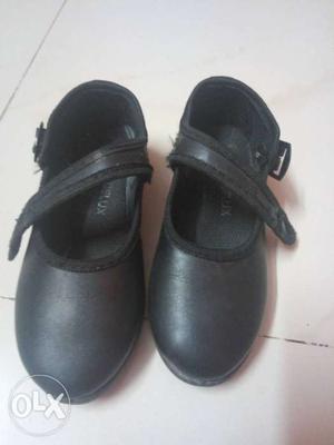 Black school shoes for girls. Size 8