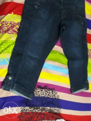 Dark blue Denim Distressed Jeans 3/4 for women size 34