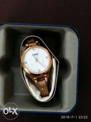 Fossil Women's watch. Brand new, 6 months old. Received it