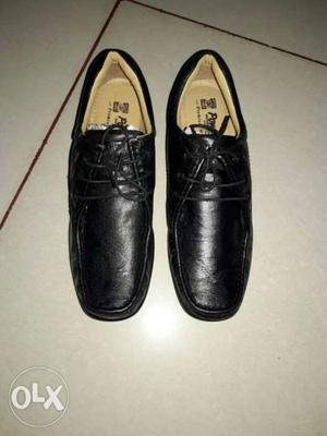 Sell original new redchif formal shoes 8/42