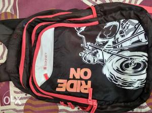 Sonnet school bag,!! only 1 month used..