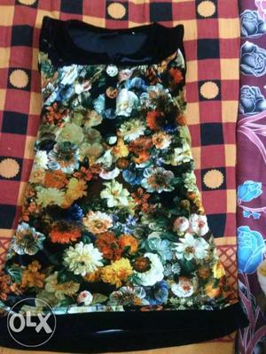 Women's Green, Orange, And White Floral Dress