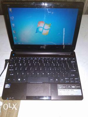 Acer d270 mini laptop good condition only 9