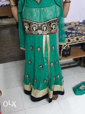 Anarkali suit in a good condition. 1 month old