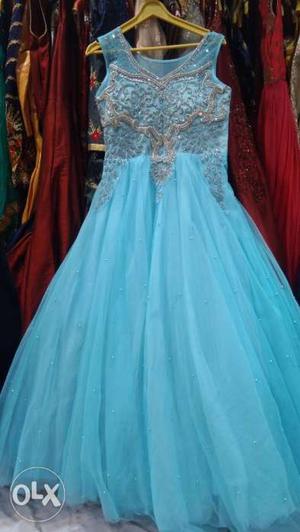 Beautiful partywear gown which will make u look