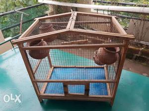Birds cage for sale with 4 pots.big size cage..