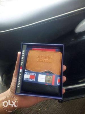 Black And Brown Tommy Hilfiger Leather new Wallet With Box