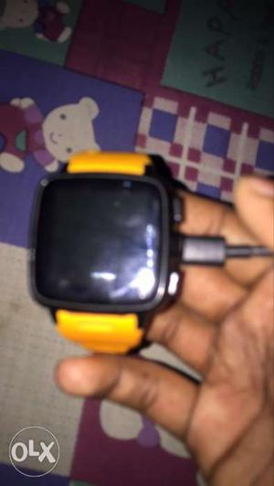 Intex irist smart android watch in excillent condition with