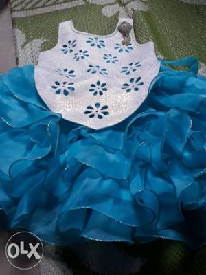 New branded baby frock not use