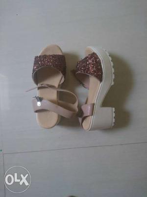 White&brown Wedge Sandals. Genuine buyers only, else pls