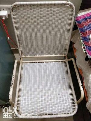4 garden chairs.. good quality.. no damage