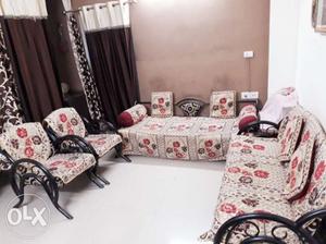 5 Iron seater sofa set and Diwan for sale.