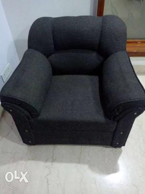 5 seater Sofa Set Good condition 2 year old