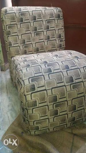 Cream And Gray checks sofa set of 5pcs for sale