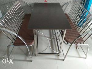 Dining tebal with sofa