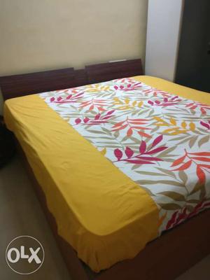 King Size Bed with Mattess in good condition.