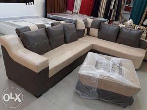 O New Stylish Comfortable Sofa /- per Seat On