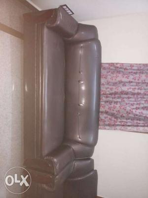 One year old sofa set.excellent condition