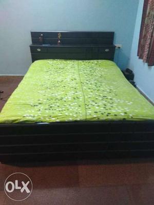 Queen size bed with mattress. Enough Storage available. 4